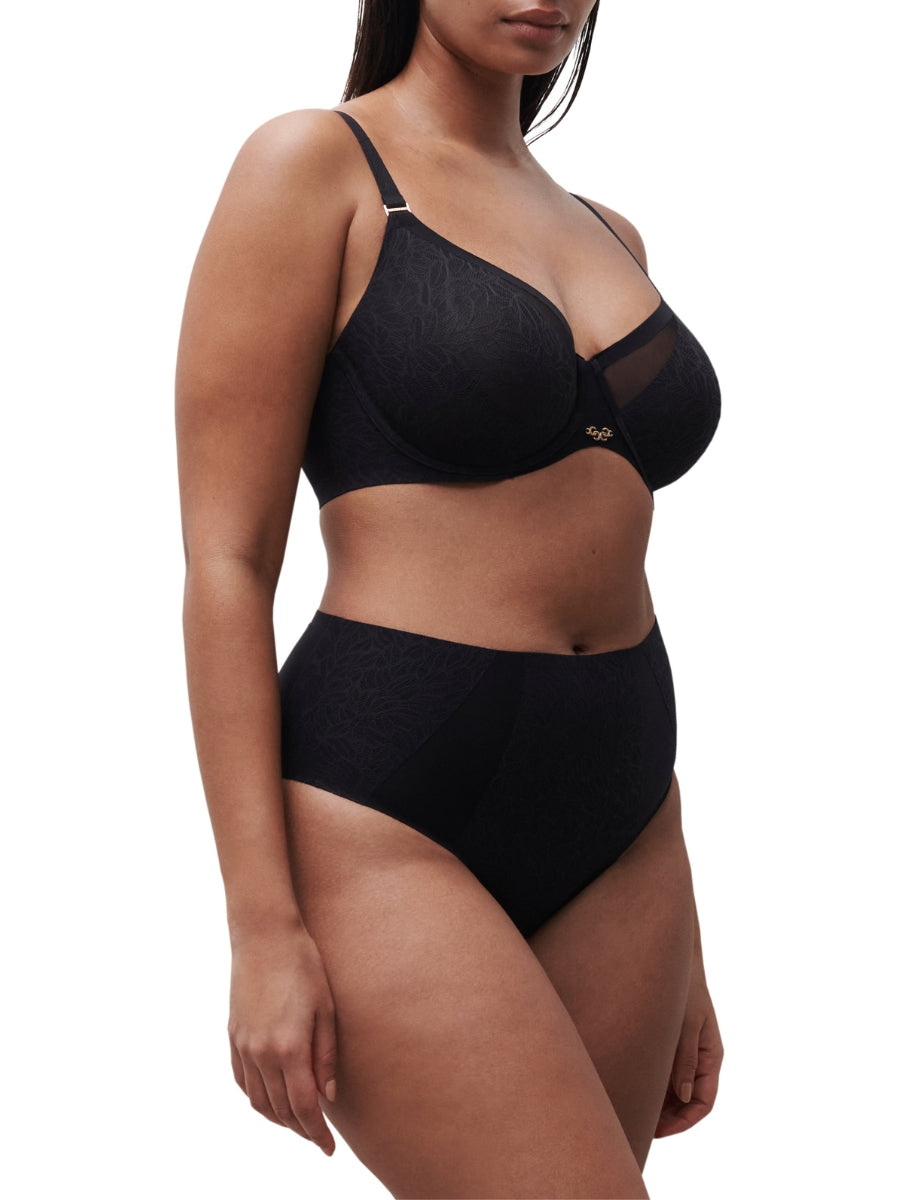 Pure Lace Covering Moulded Bra - Black
