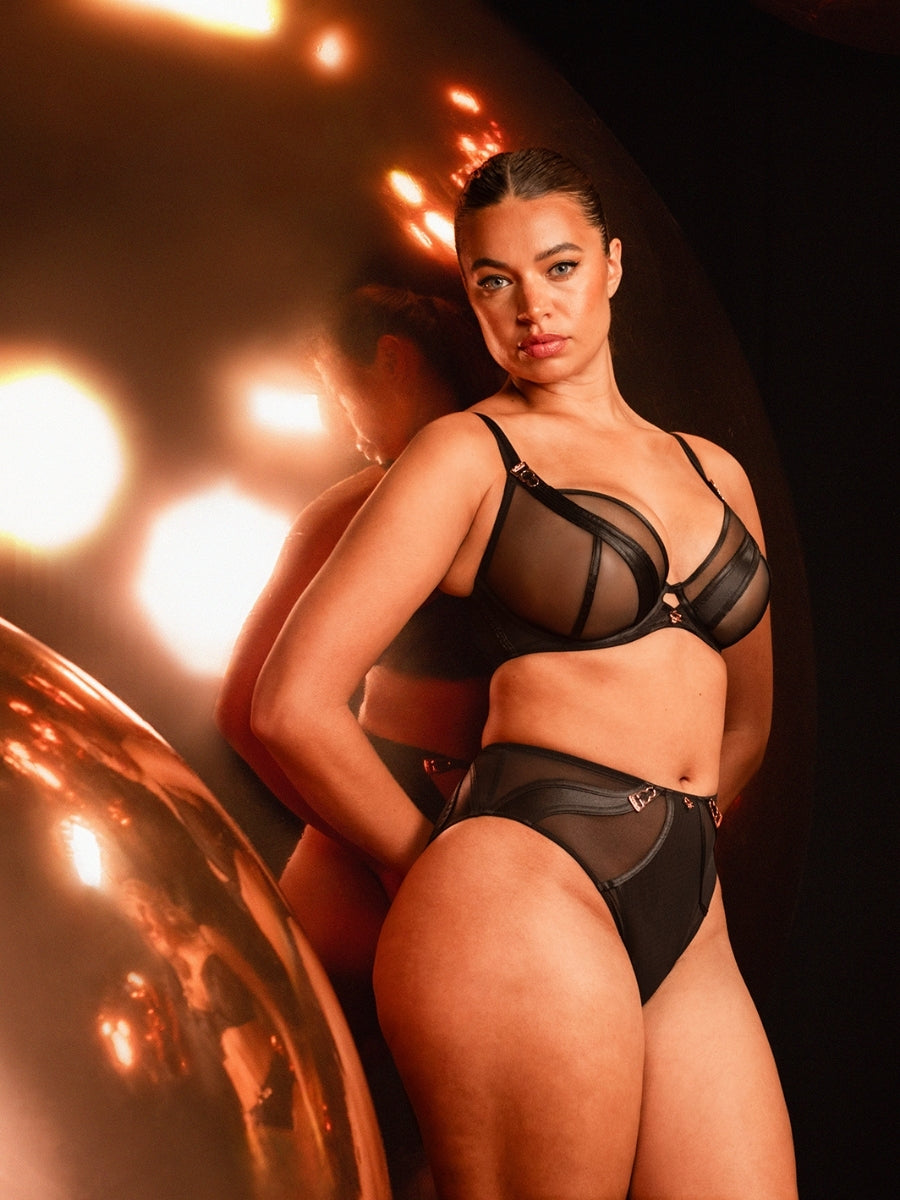 Suspense Plunge Bra - Black