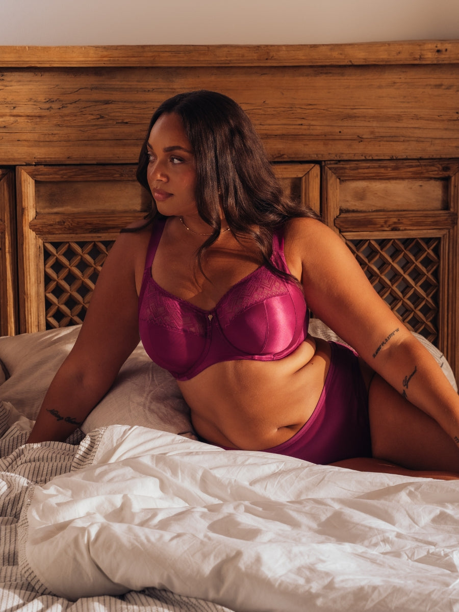 Spotlight Full Cup Side Support Bra - Berry Purple