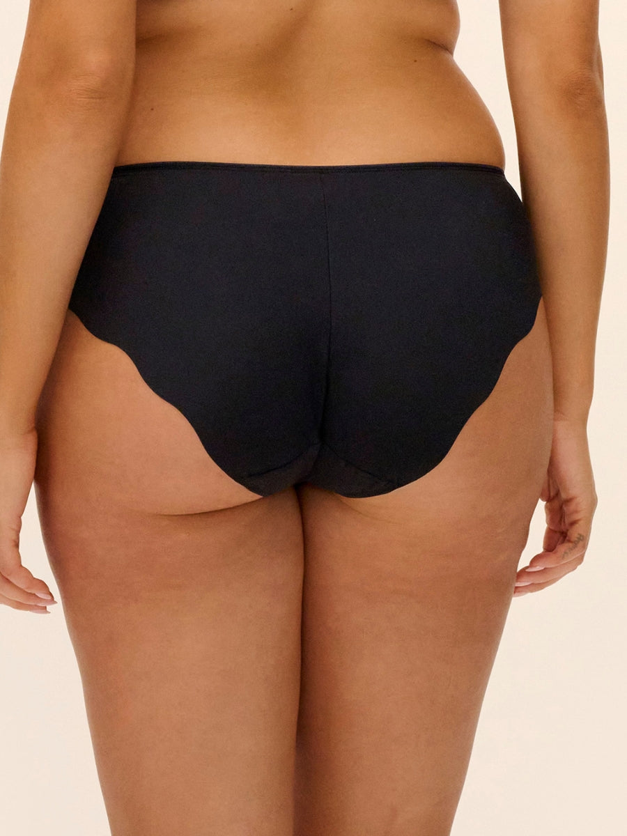 Ana Brief