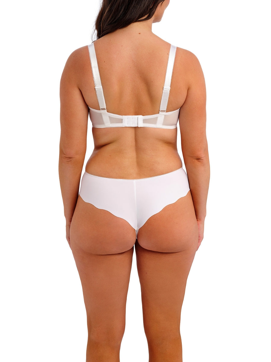Lillia Thong