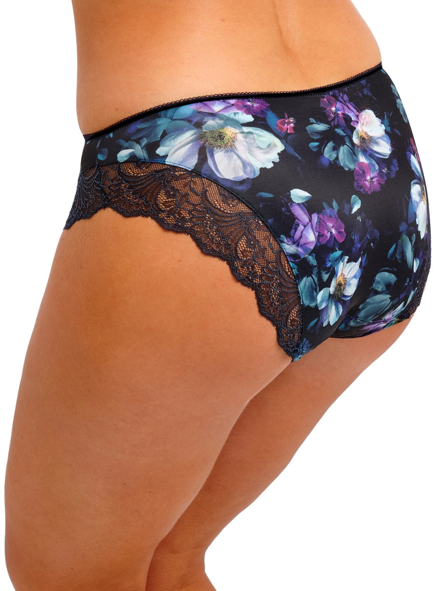 Lucia Brief