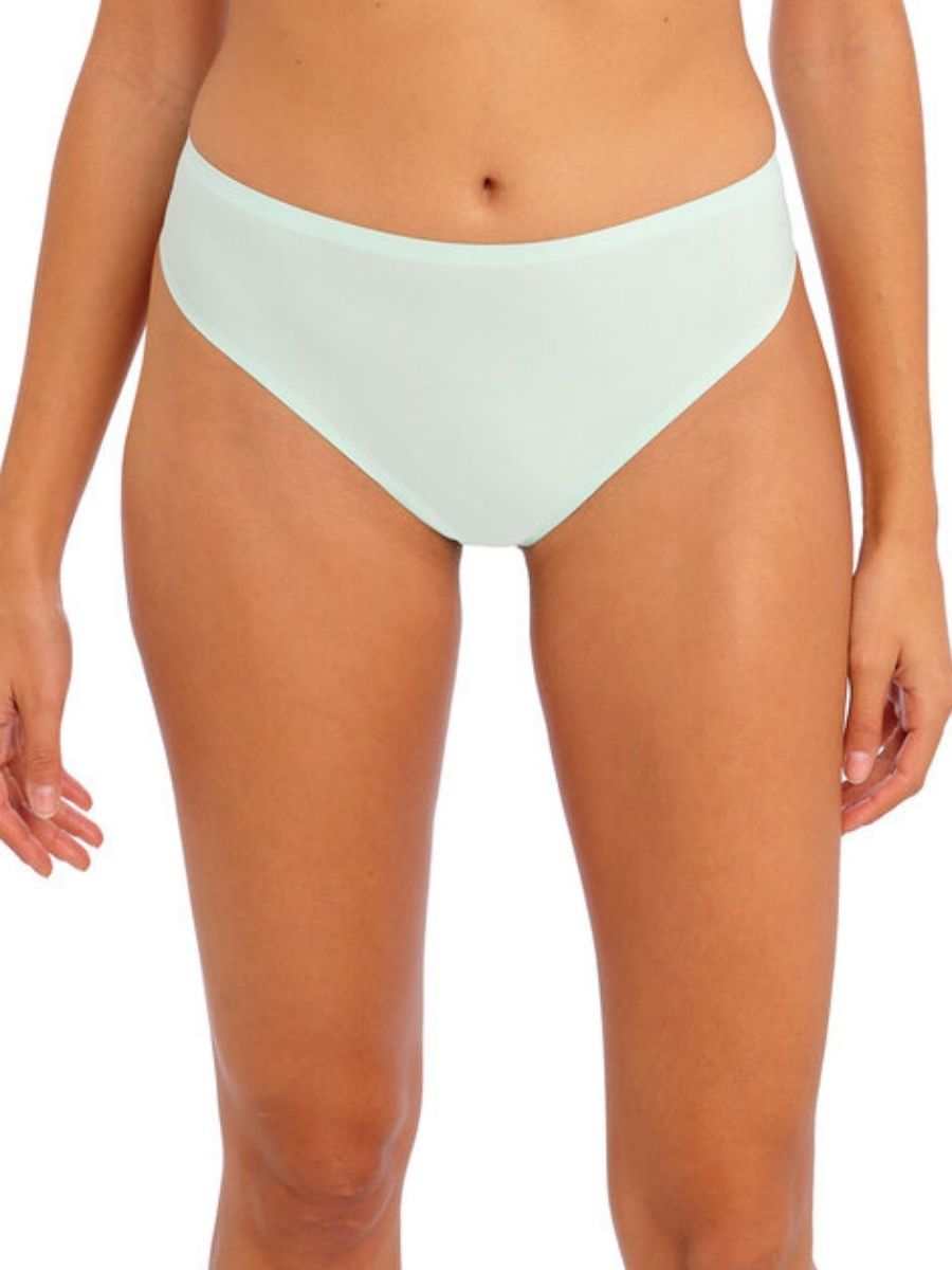 freya undetected brazilian