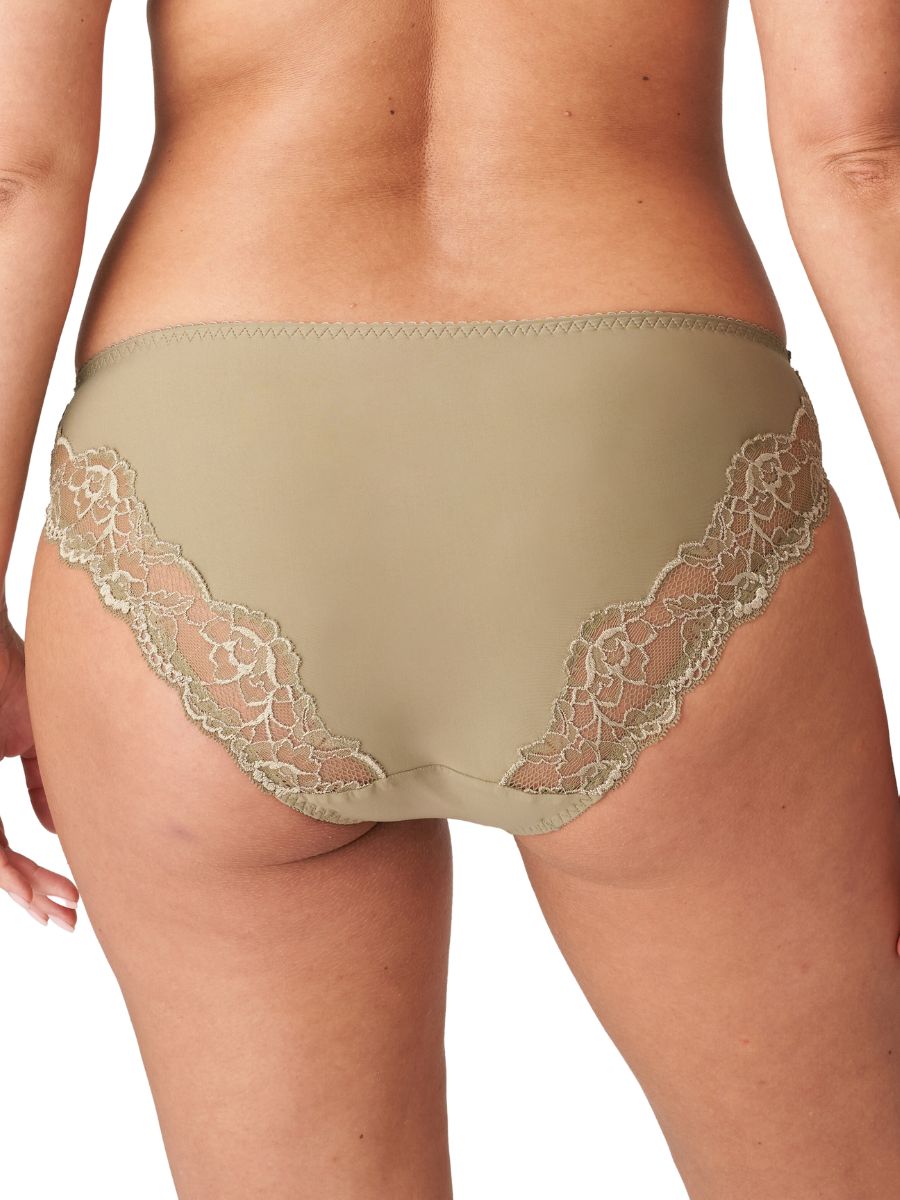 Madison Rio Brief