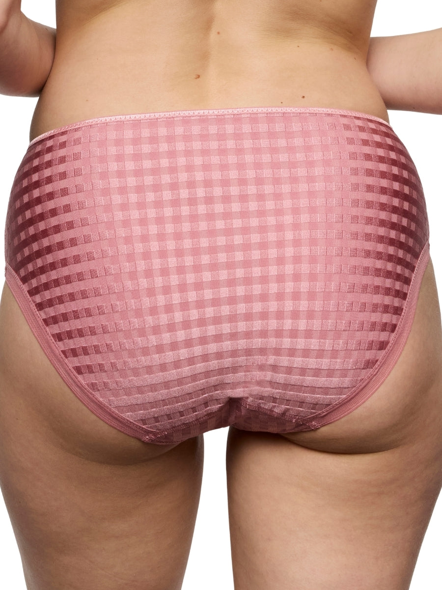 Avero Full Brief