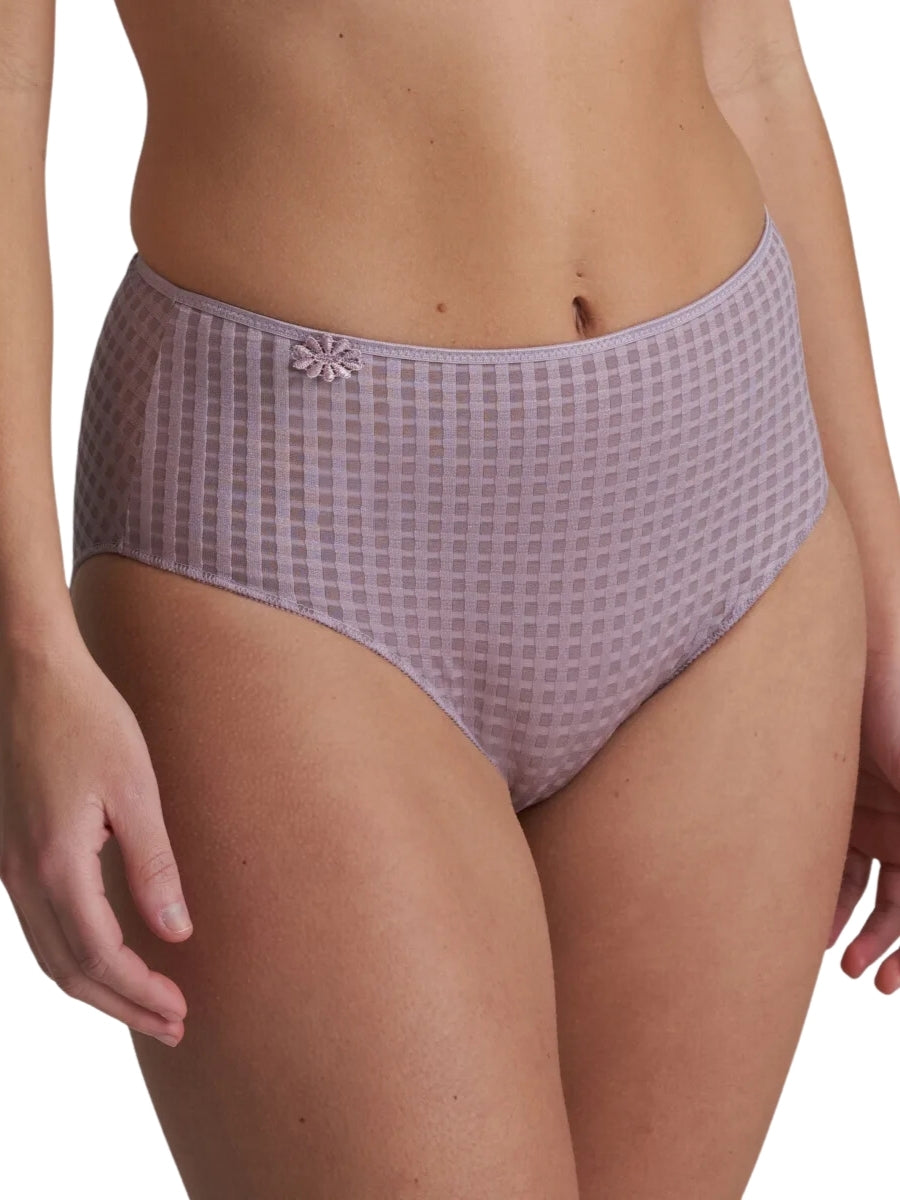 Avero Full Brief