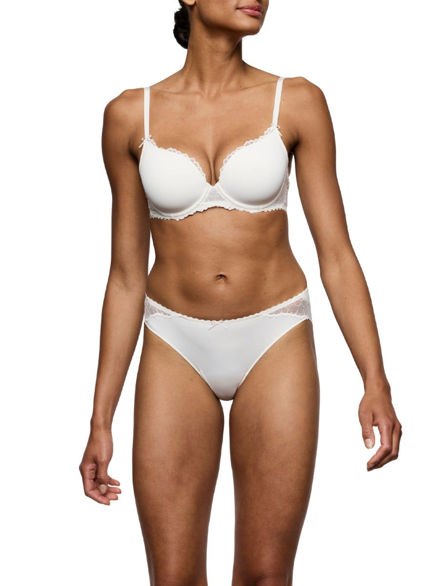 Azelie Rio Brief