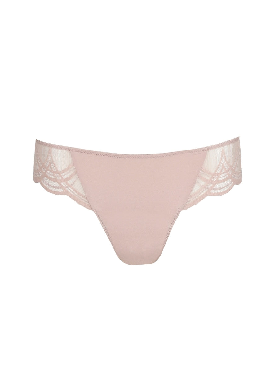 Cathia Thong