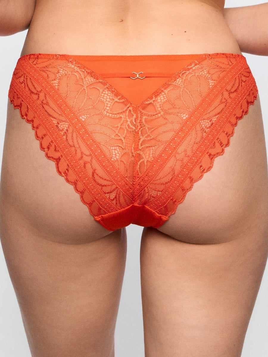 Cerina Rio Brief