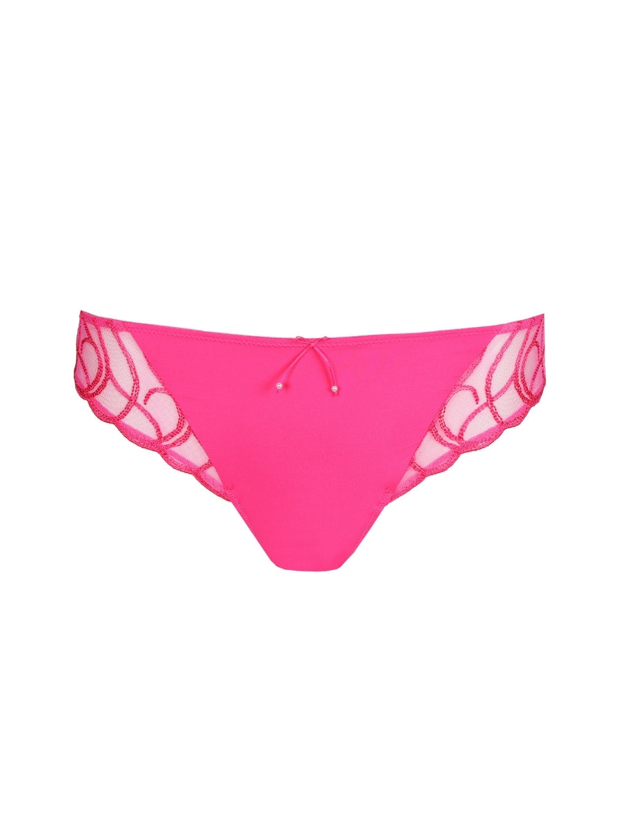 Heleen Rio Brief