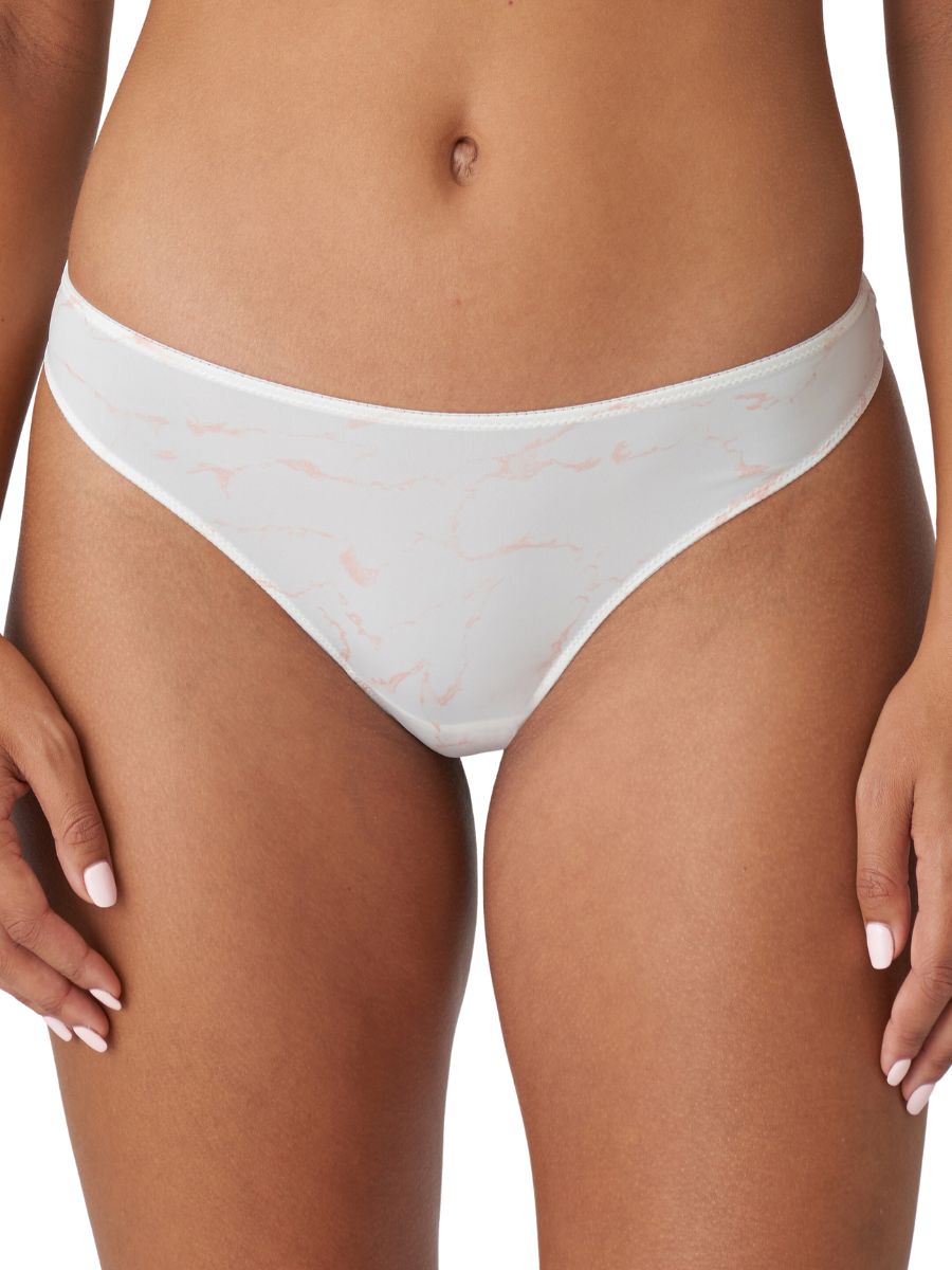 marie jo l'aventure colin thong