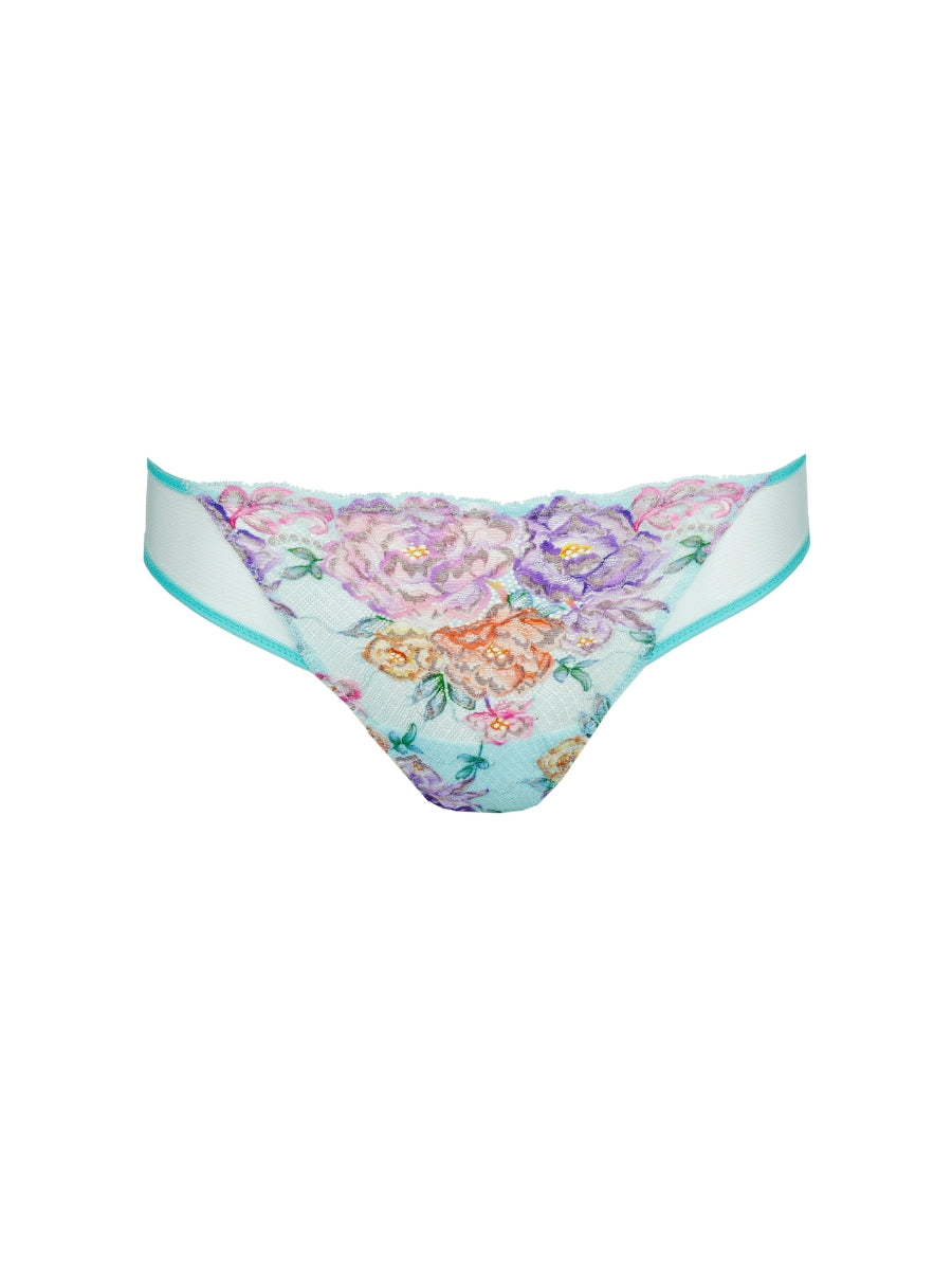 Lisbeth Rio Brief