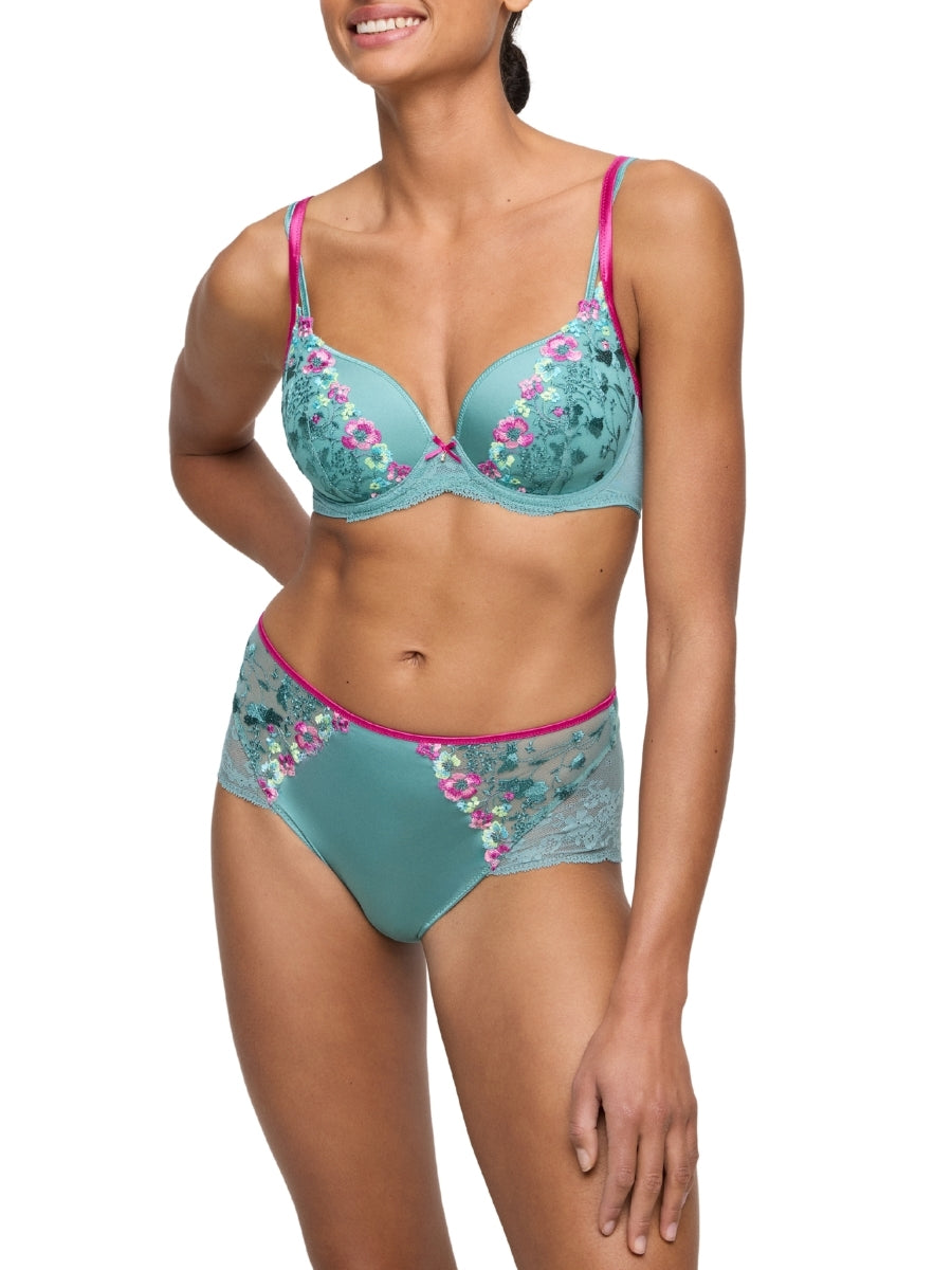 Lizelot Full Brief