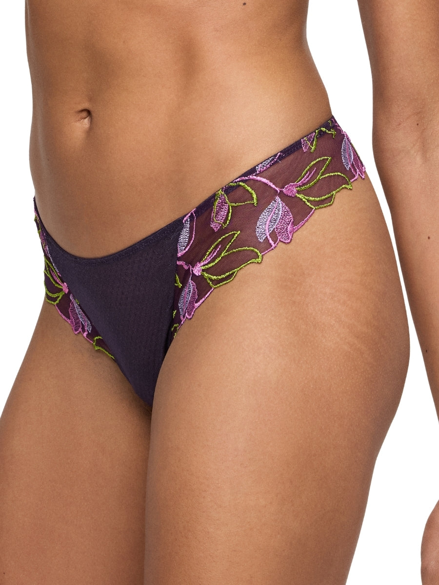 Loish Thong