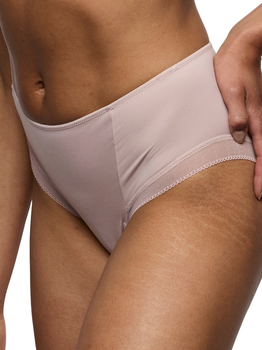 Milao Full Brief