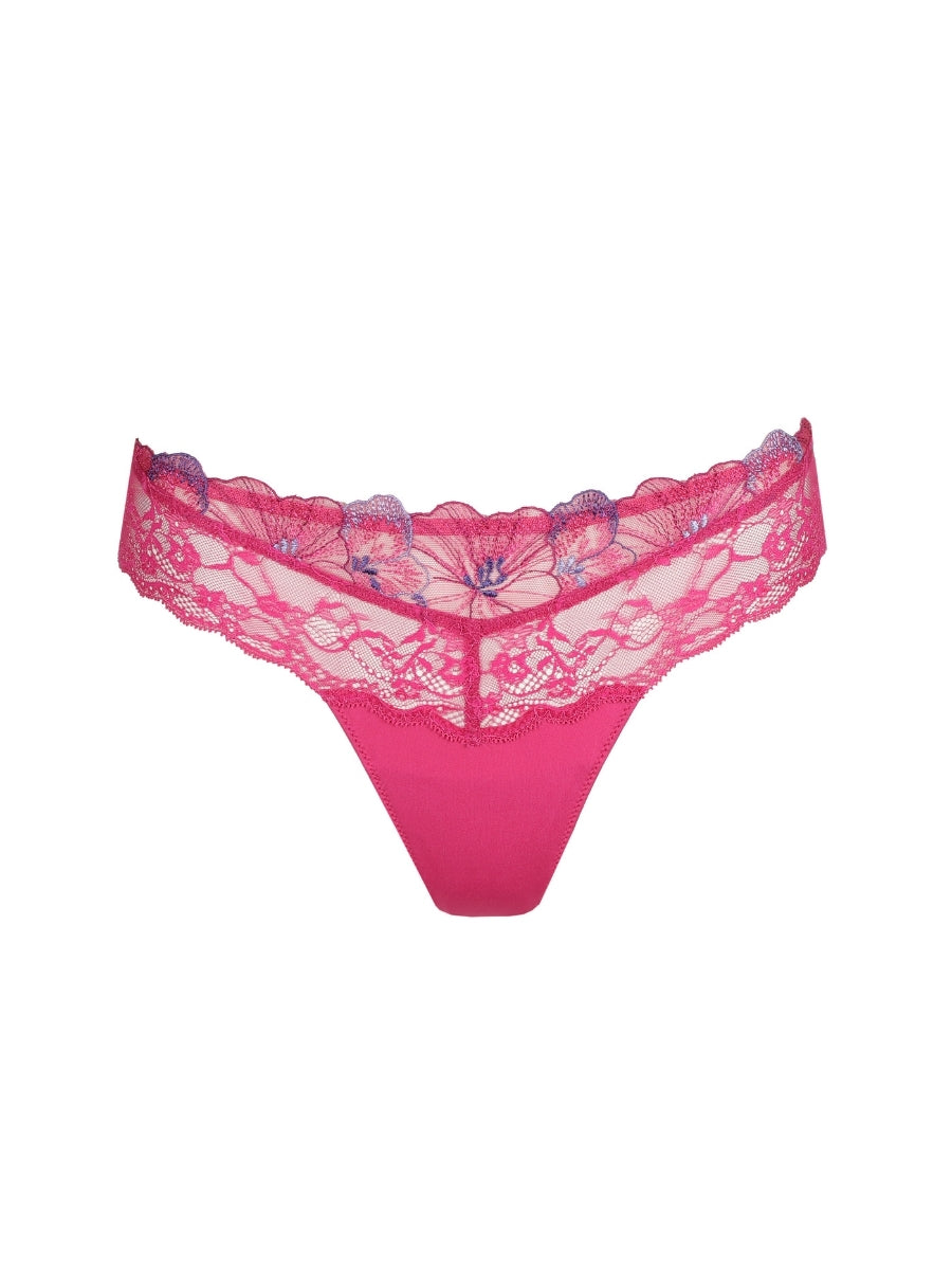 Noemy Thong