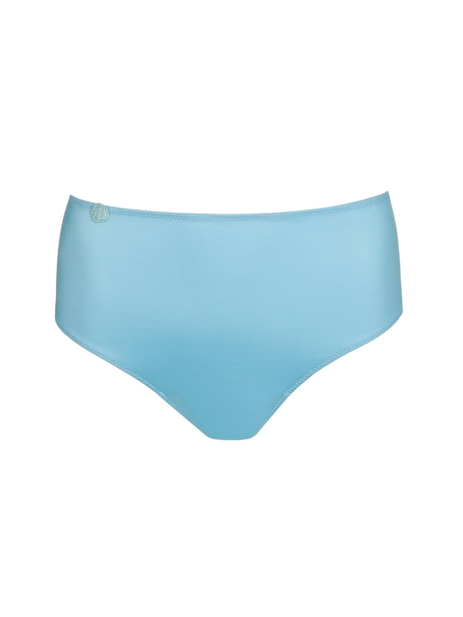 Tom Full Brief