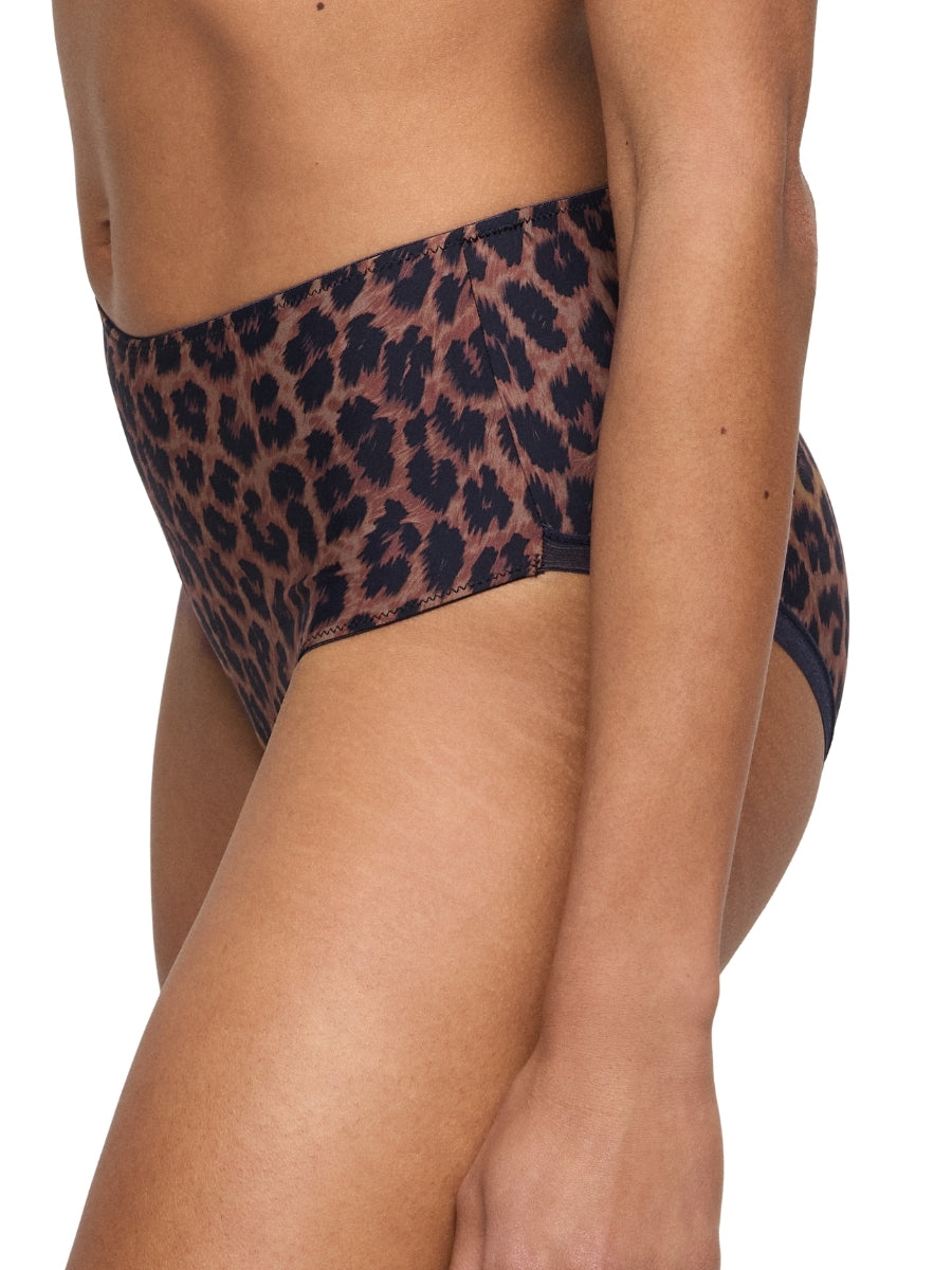 Tom Full Brief