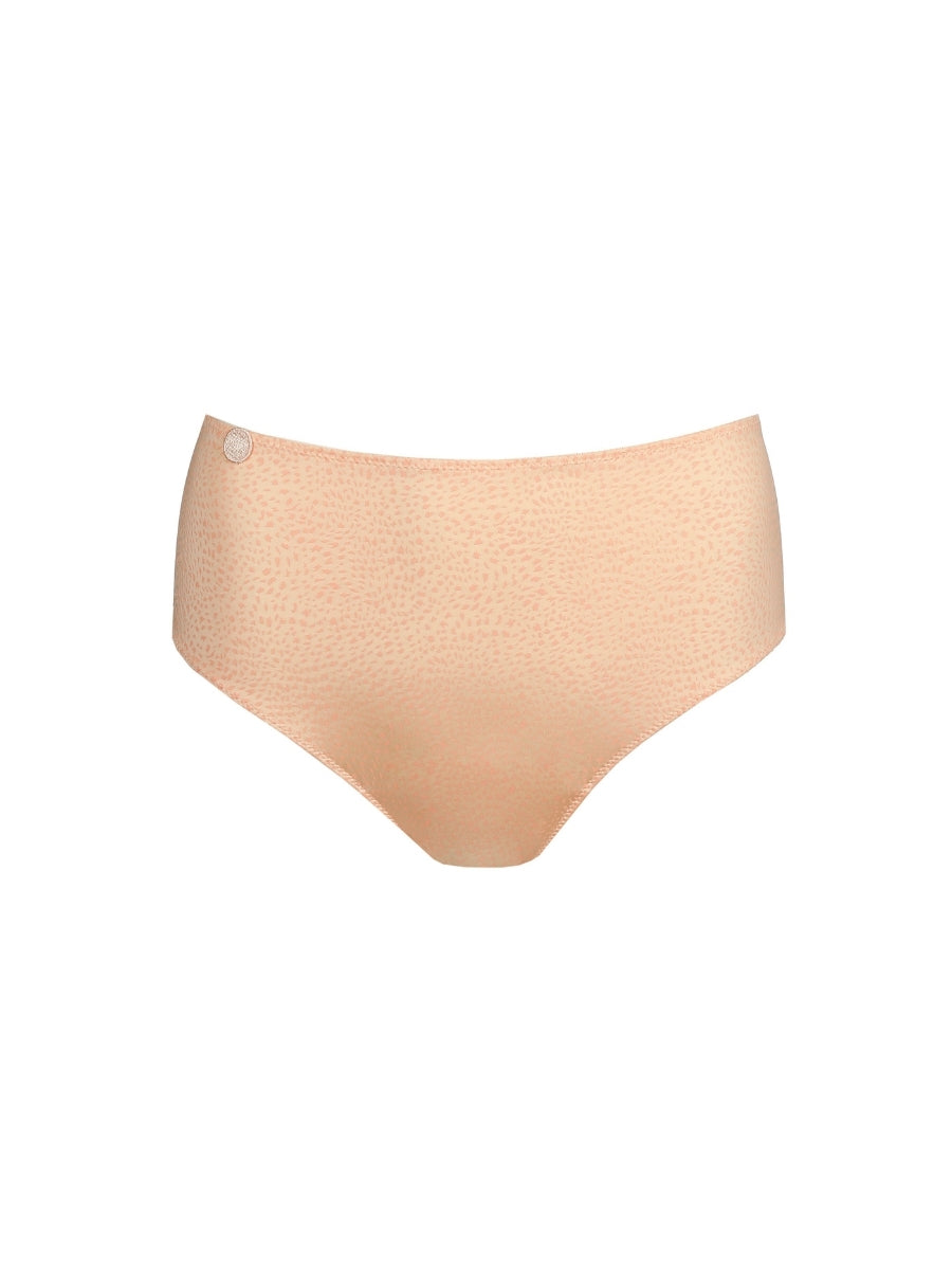 Tom Full Brief