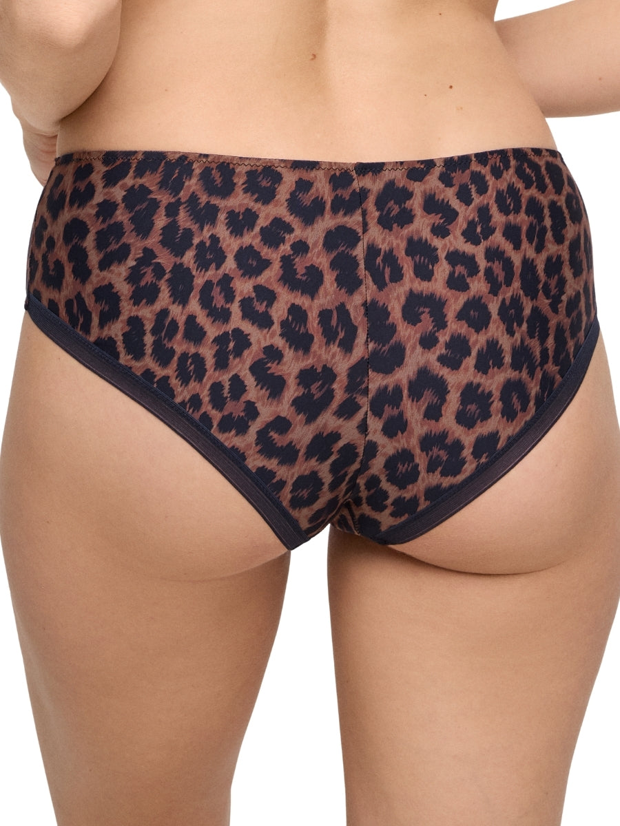 Tom Hotpant