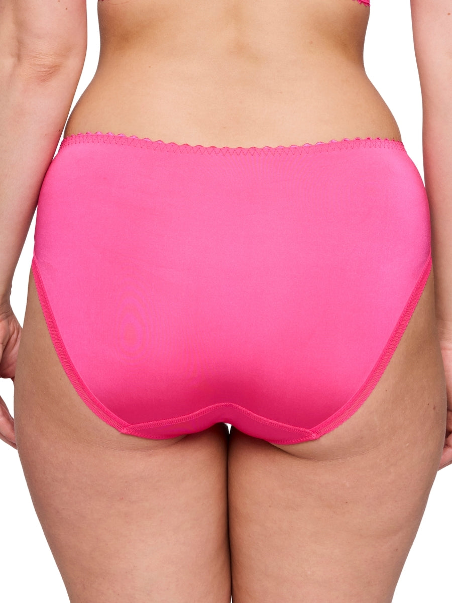 Cala Luna Full Brief