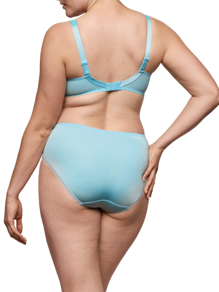 Cala Luna Full Brief