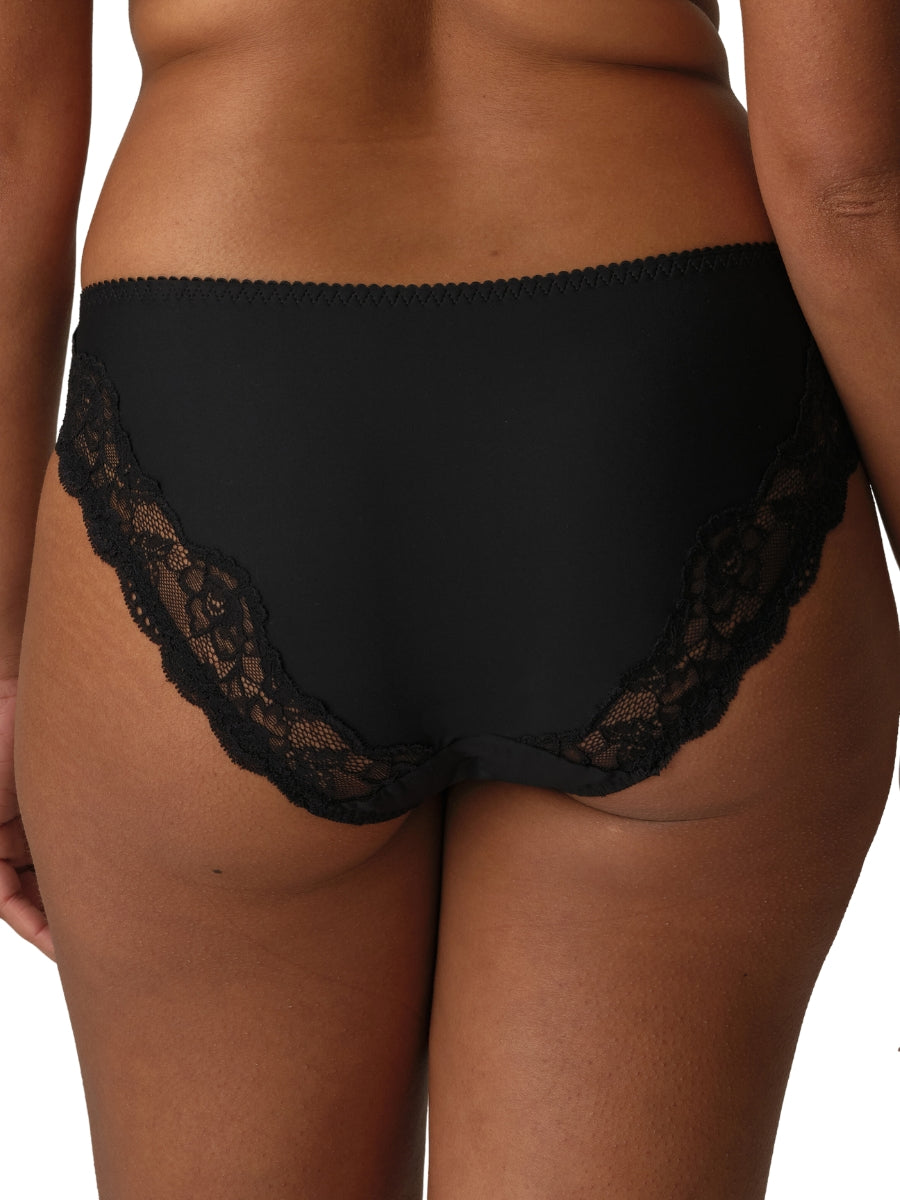 Madison Rio Brief