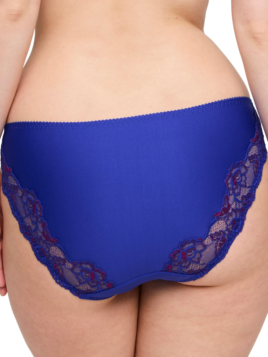 Madison Rio Brief