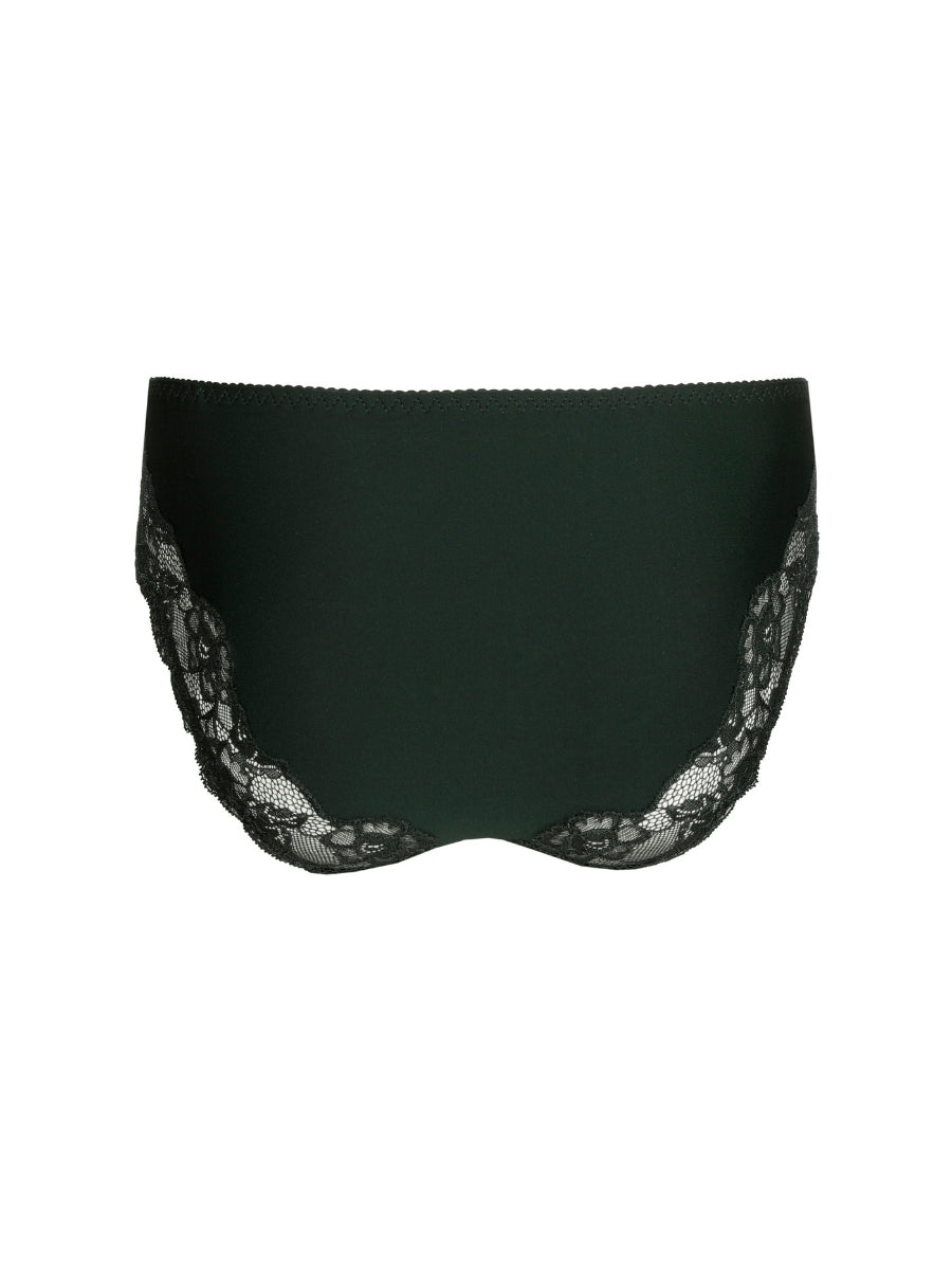 Madison Rio Brief