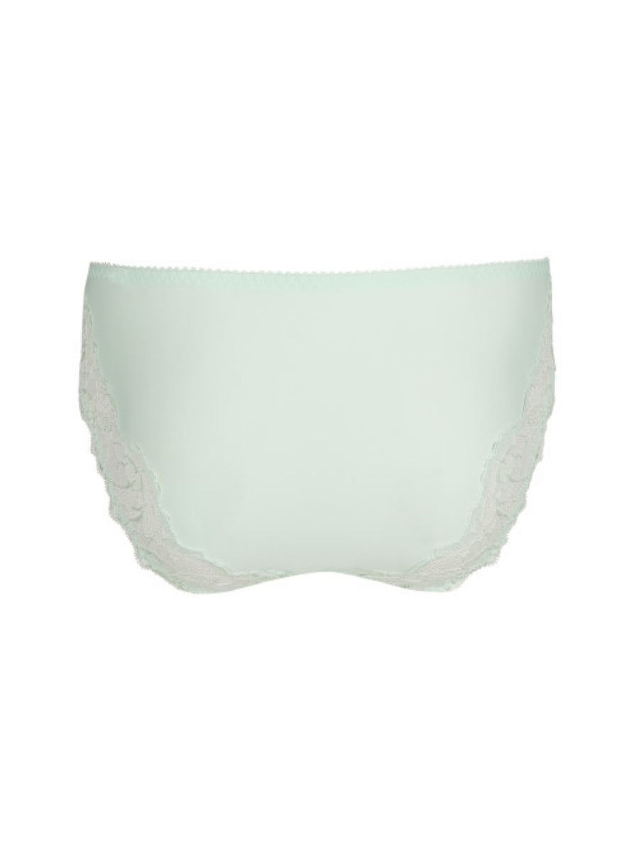 Madison Rio Brief