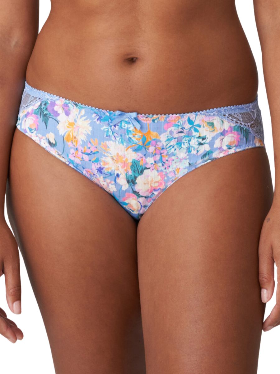 Madison Rio Brief