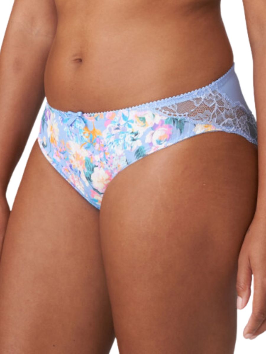 Madison Rio Brief