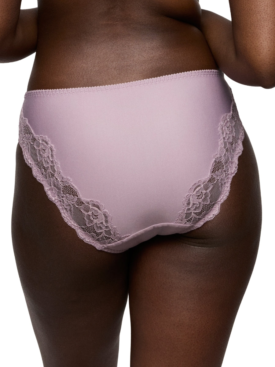 Madison Rio Brief