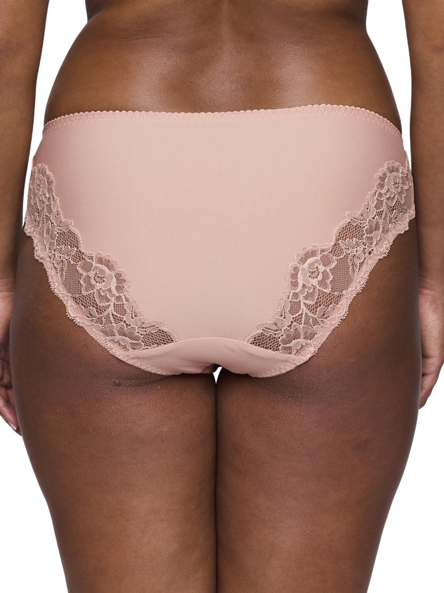 Madison Rio Brief