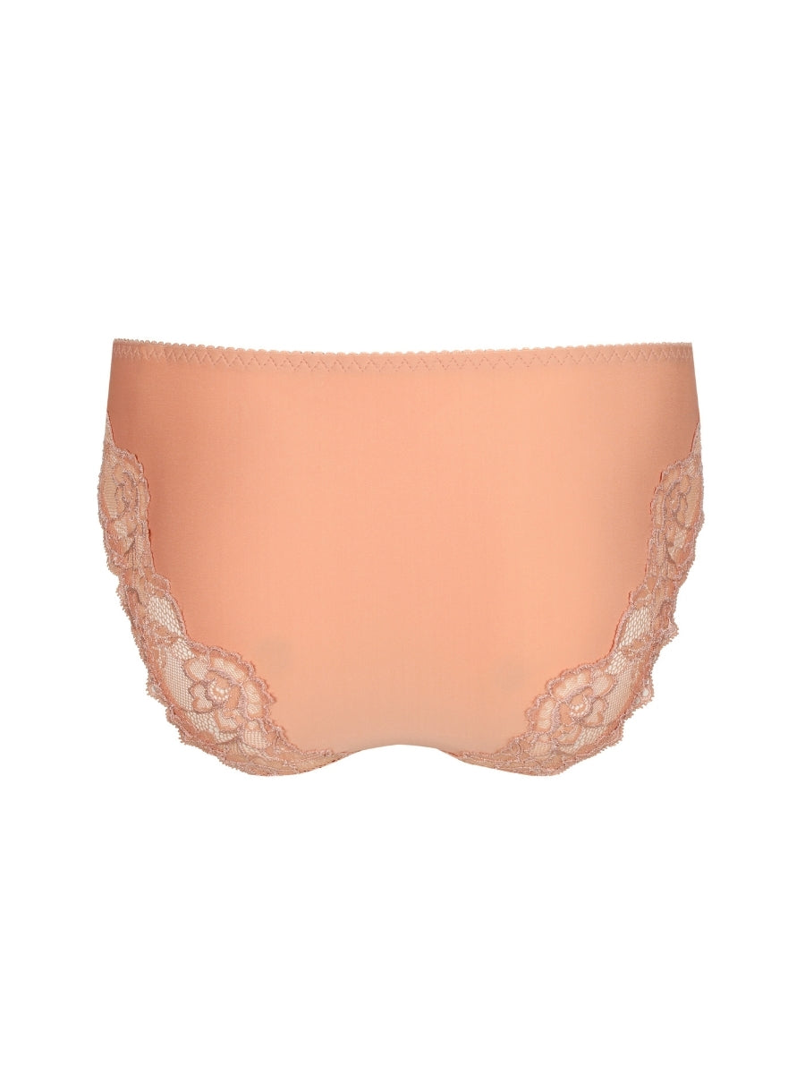 Madison Rio Brief