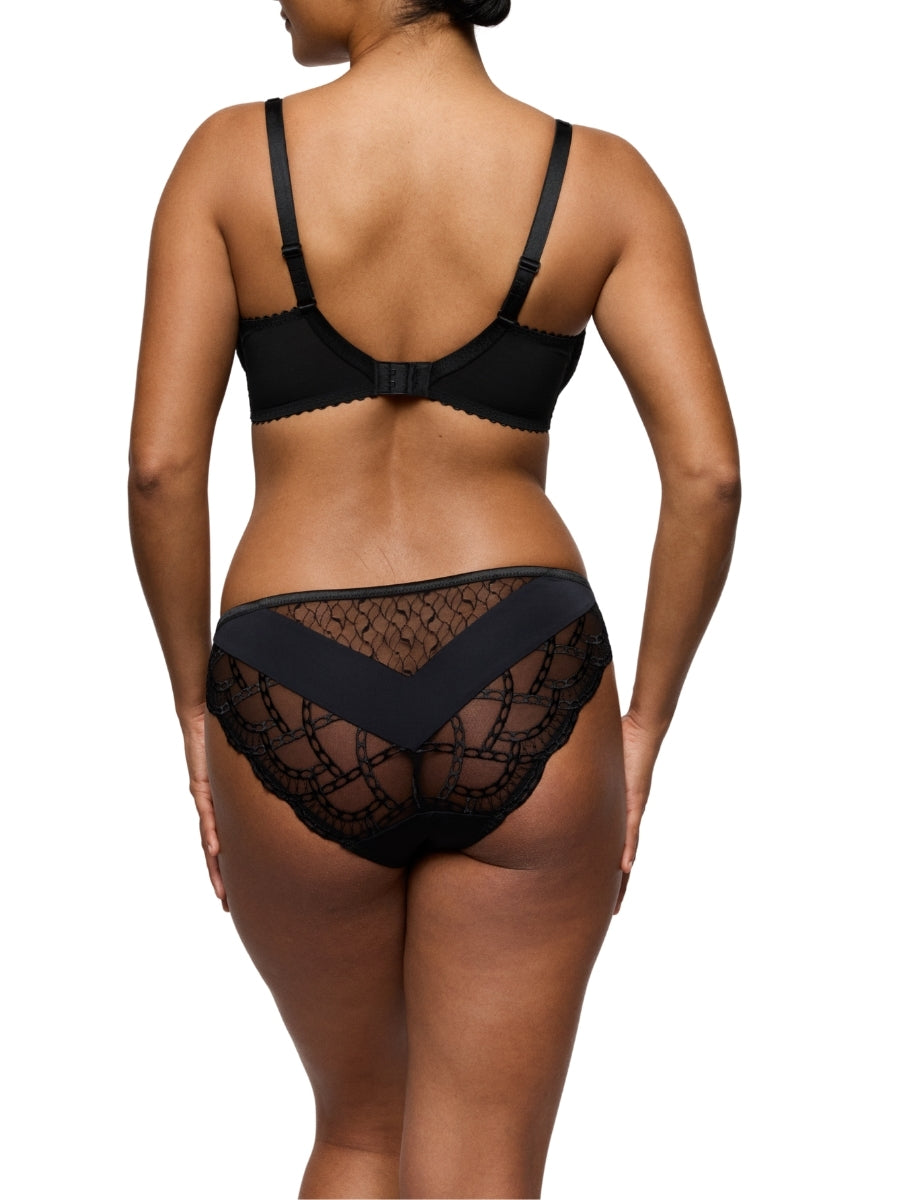 Naica Rio Brief