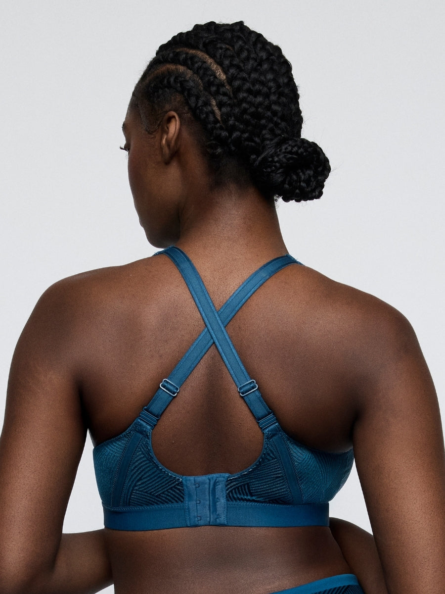 The Game Wireless Racerback Sports Bra - Deep Blue Sea