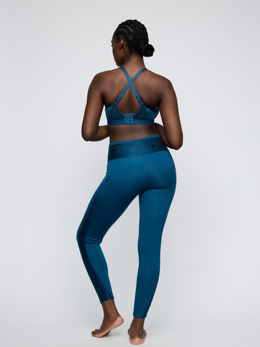The Game Wireless Racerback Sports Bra - Deep Blue Sea