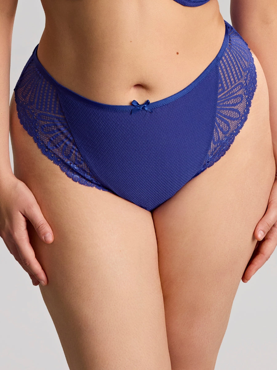 Entice Brazilian