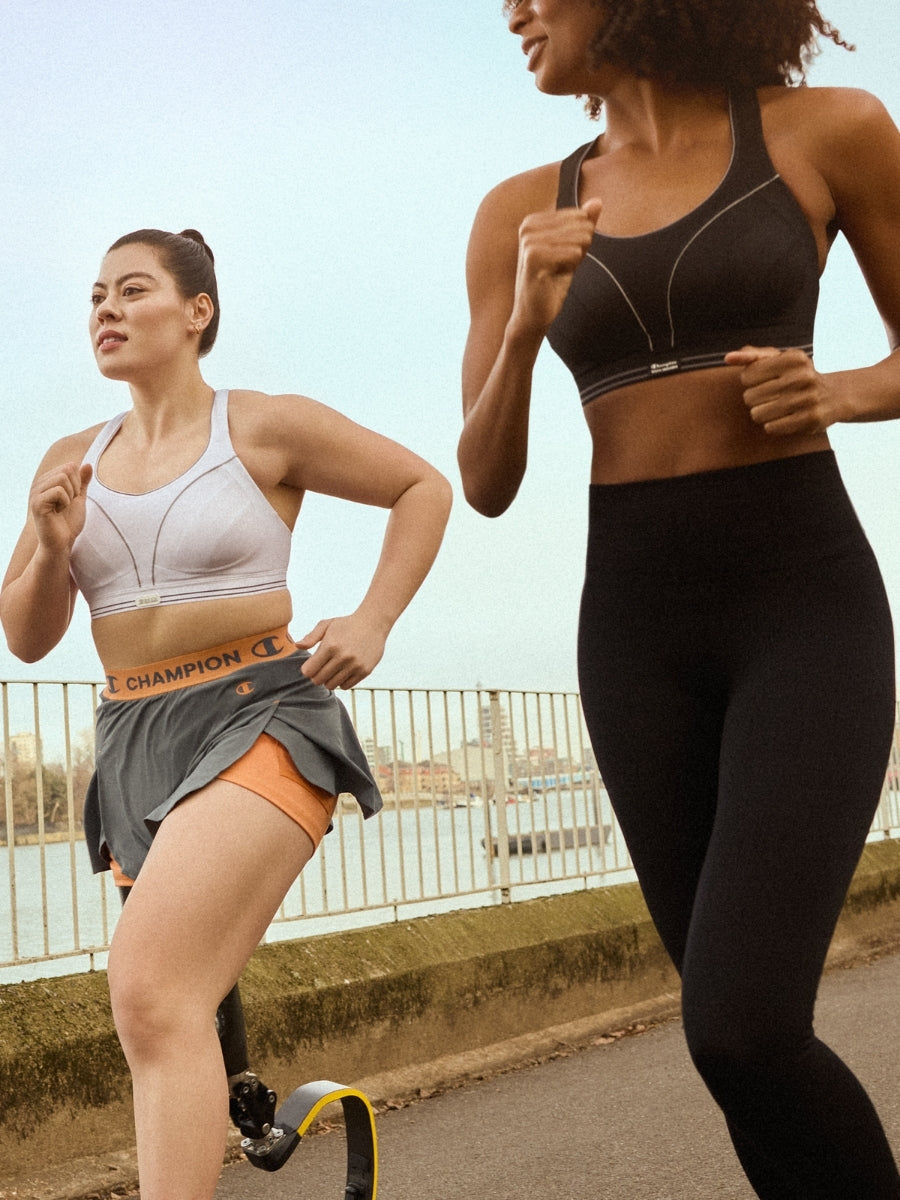 Ultimate Run Sports Bra - Black/Silver