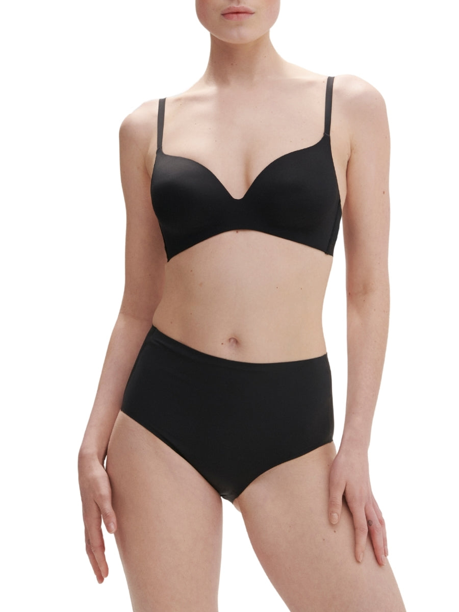 Essentiel Control Brief