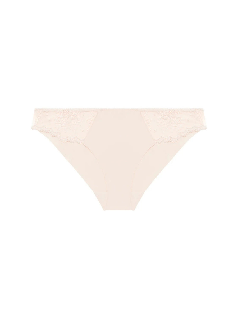 Intrigue Brief