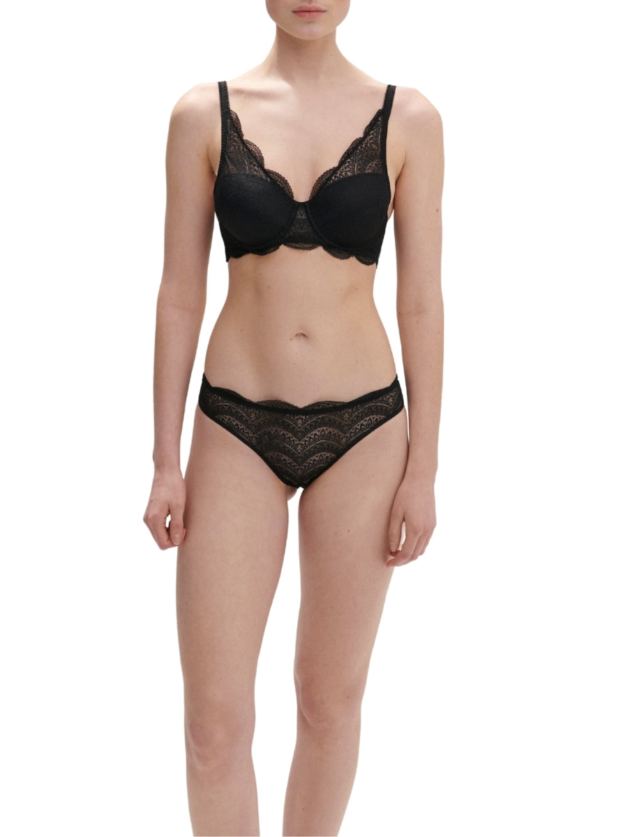 Karma 3D Moulded Padded Bra - Black