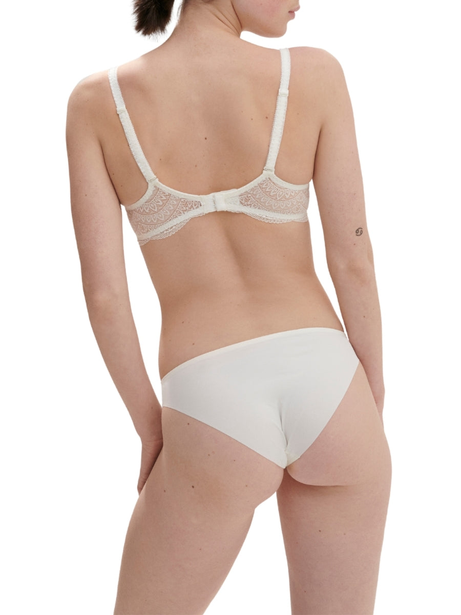 Karma 3D Moulded Padded Bra - Natural