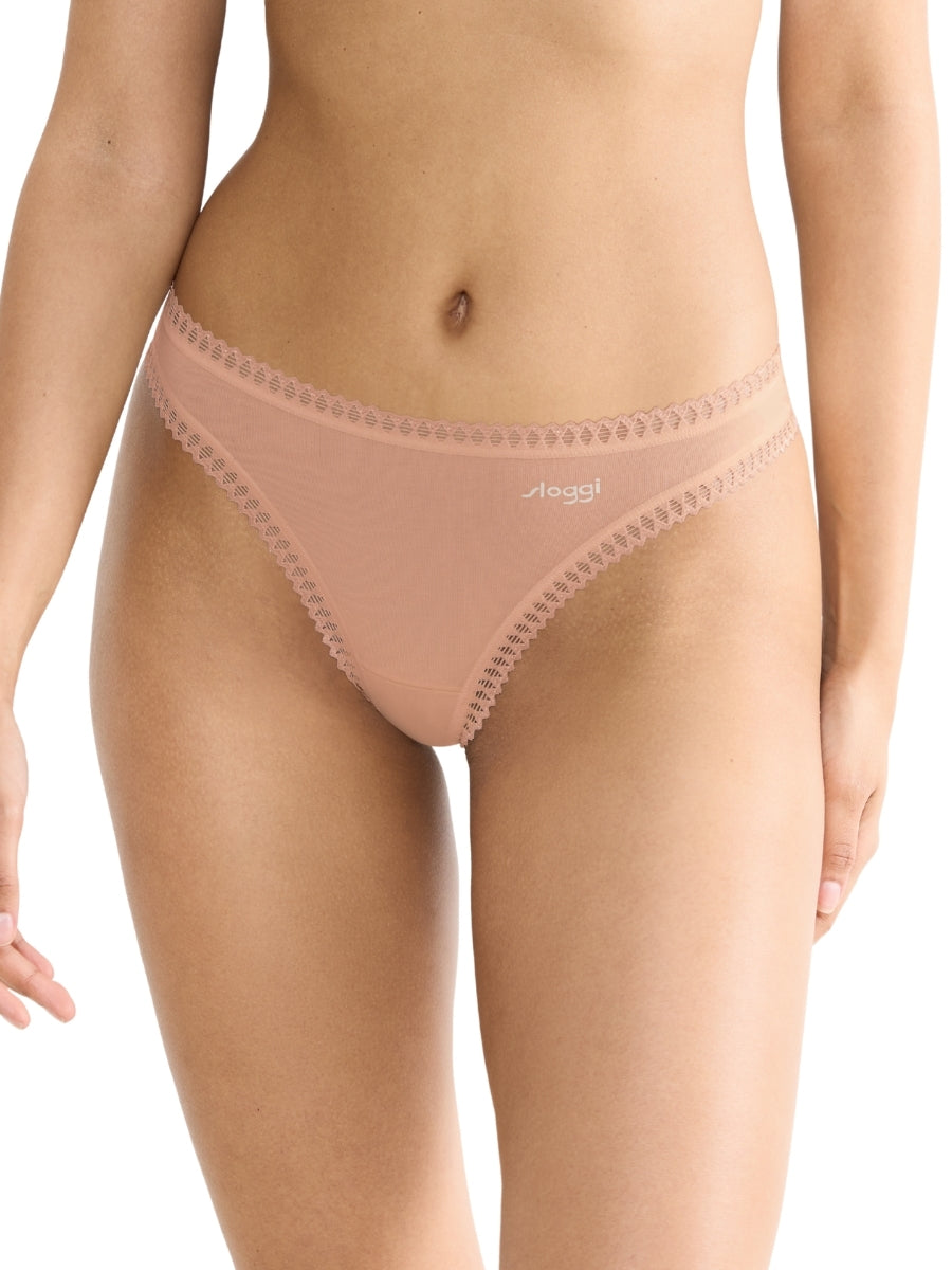Cameo Brown
