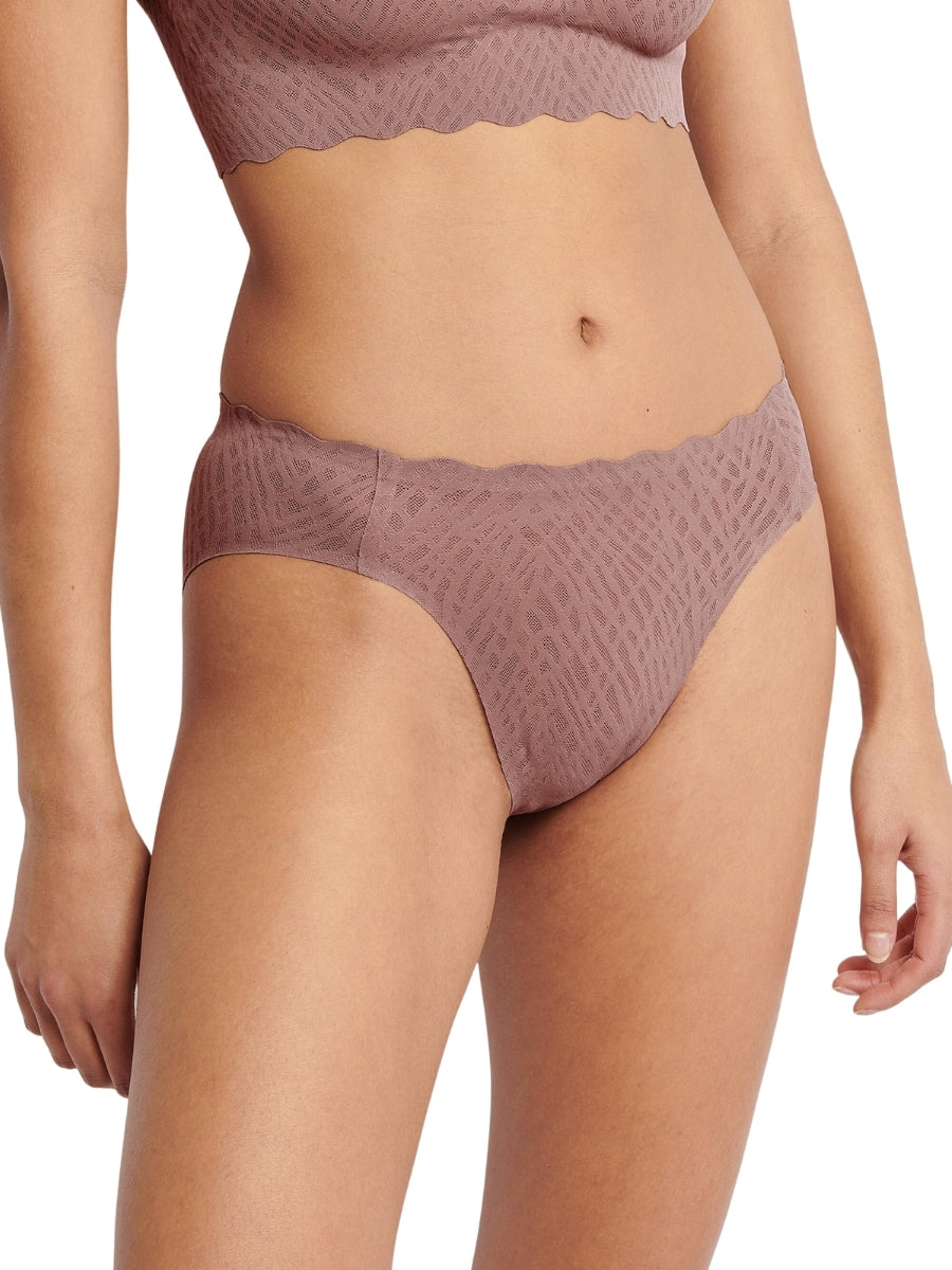 ZERO Feel Bliss High Leg Brief