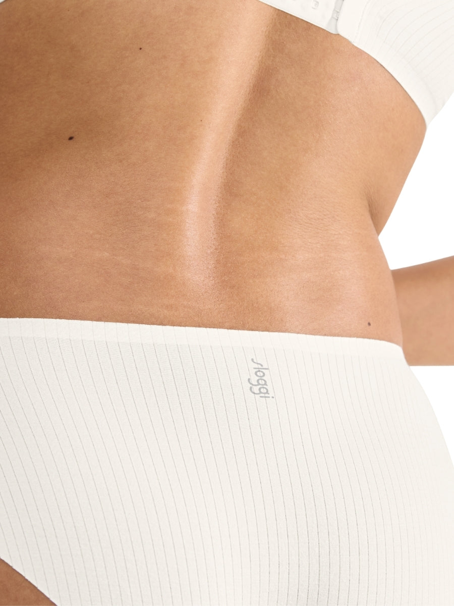 ZERO Feel Pure High Leg Brief