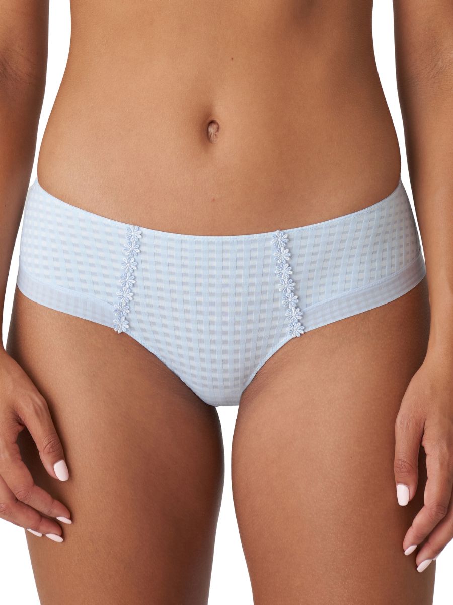 marie jo avero hotpant