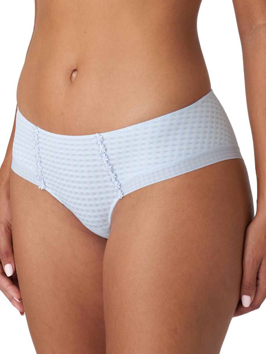 marie jo avero hotpant