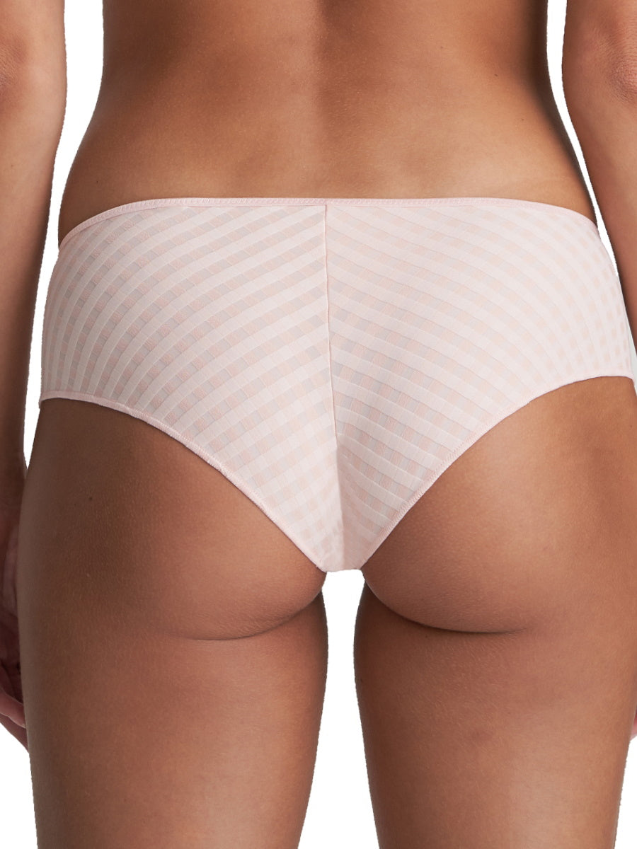 marie jo avero hotpant